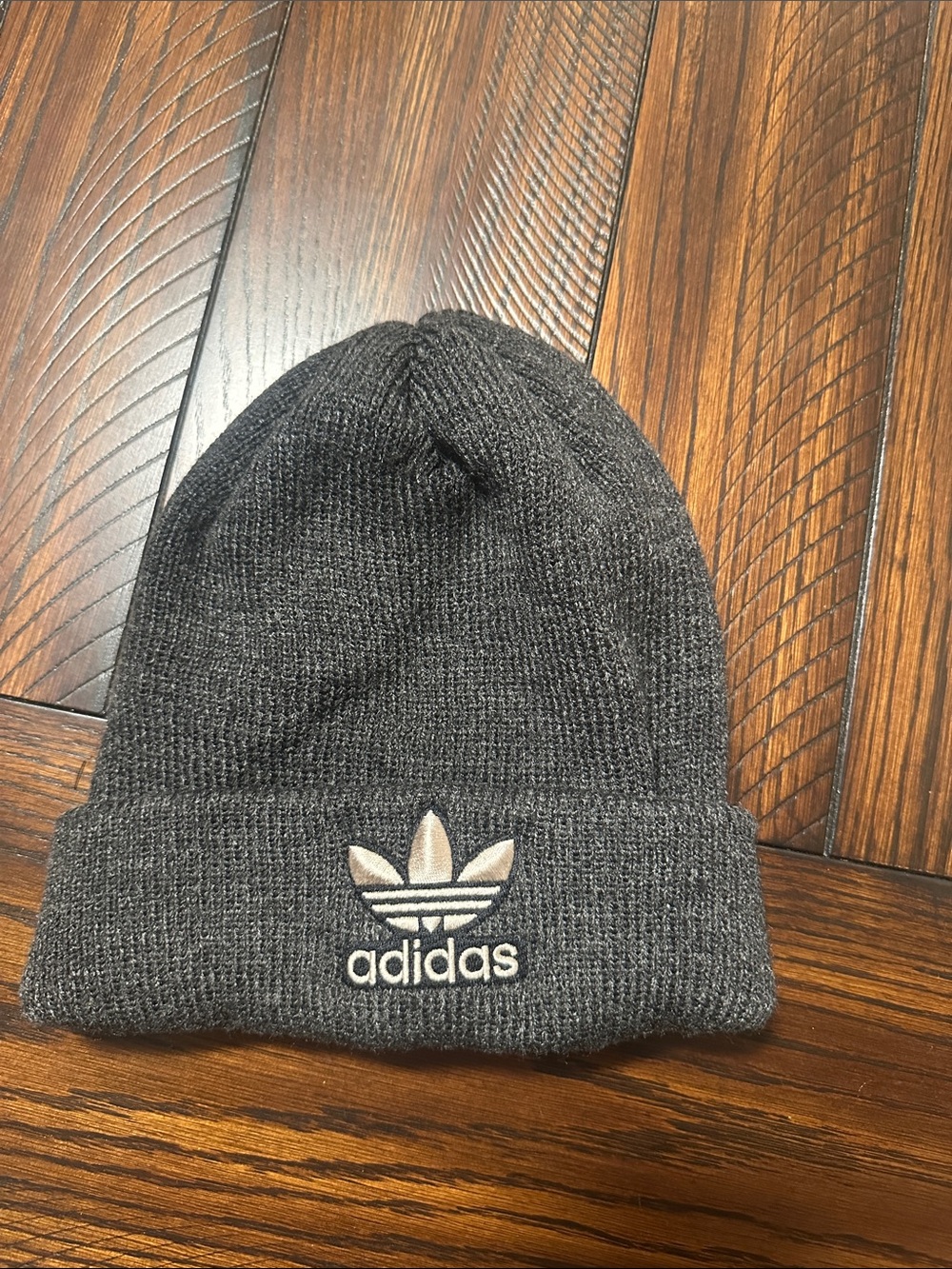 adidas Originals Trefoil Cuffed Beanie - Charcoal